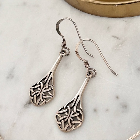 Unique Sterling Silver Oval Filigree Necklace and Earring Set - Picture 4 of 4